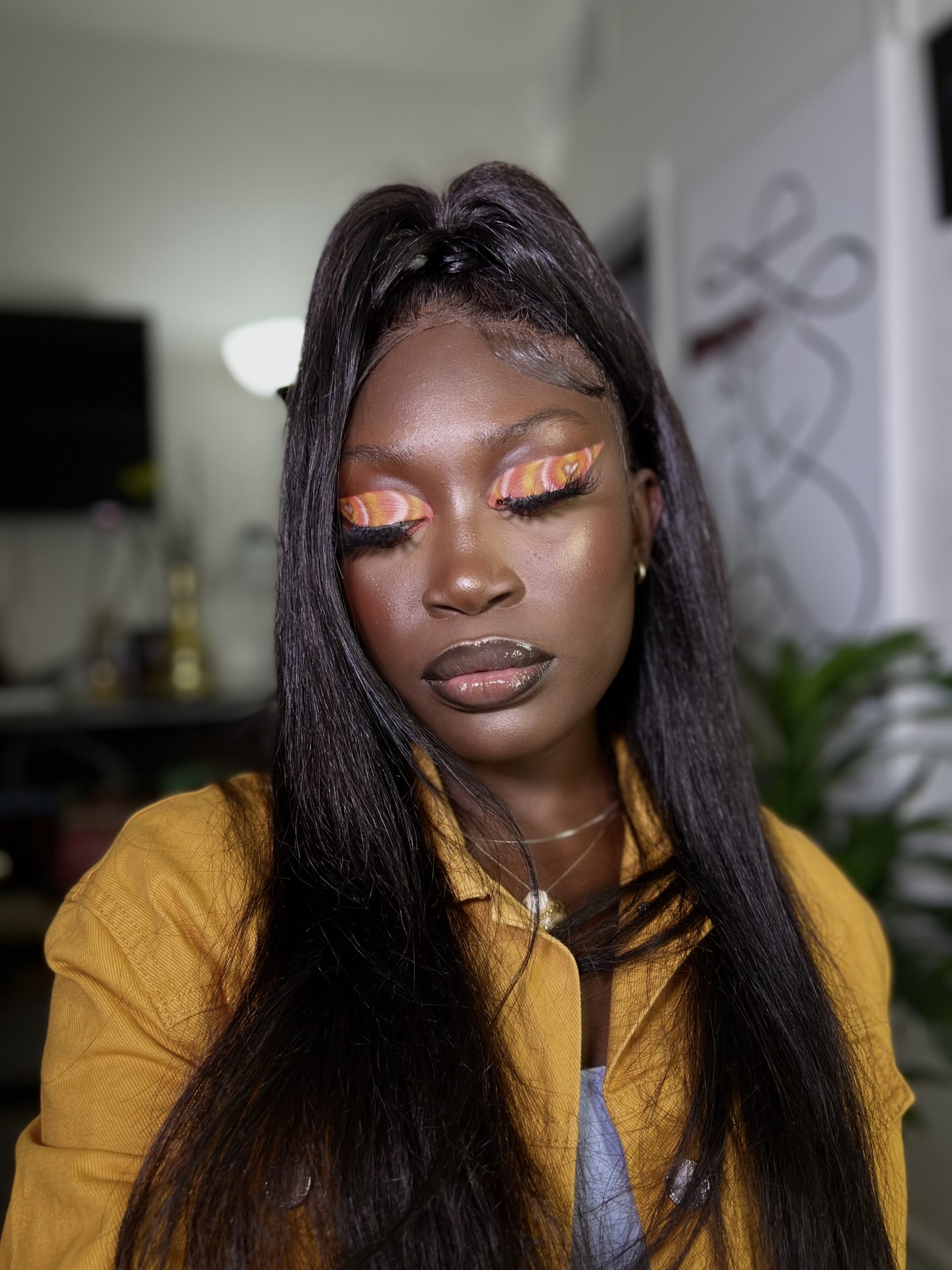 amoy gizelle beauty, bookish and skincare creator