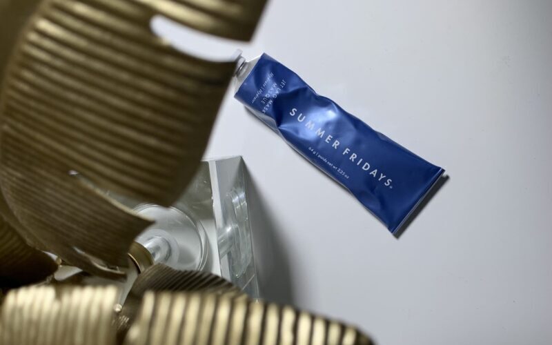 Summer Friday’s Jet Lag Mask And How To Use It.